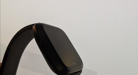 Mint
													Fitbit Versa - Black, photo 4 of 5