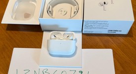 Used
													Apple AirPods Pro 2 - USB-C, photo 1 of 1