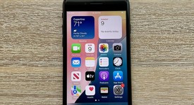 Good
													Apple iPhone SE 3rd Gen 2022 - Unlocked, Midnight, 256 GB, A2595, photo 2 of 8