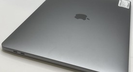 Good
													MacBook Pro 2017 (With Touch Bar) - 15" - I7, Gray, 1 TB, 16 GB, photo 5 of 7