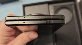 Mint
													vivo X Fold3 Pro - Unlocked Non-US, Black, 512 GB, 16 GB, photo 5 of 12
