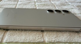 Good
													Samsung Galaxy S24 - Unlocked, Gray, 256 GB, 8 GB, SM-S921U1, photo 3 of 10