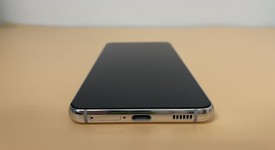 Good
													Samsung Galaxy S21 5G - Unlocked Non-US, White, 128 GB, 8 GB, SM-G991B, photo 3 of 7