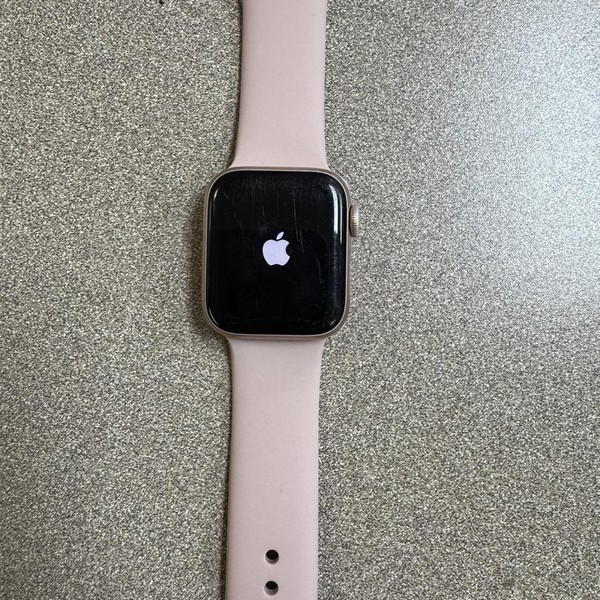 Apple Watch Series 5 40mm - Gold, A2092 - GPS, Aluminum