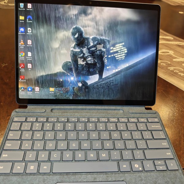 Microsoft Surface Pro 11 - 512 GB, Sapphire, 16 GB, Snapdragon X Elite