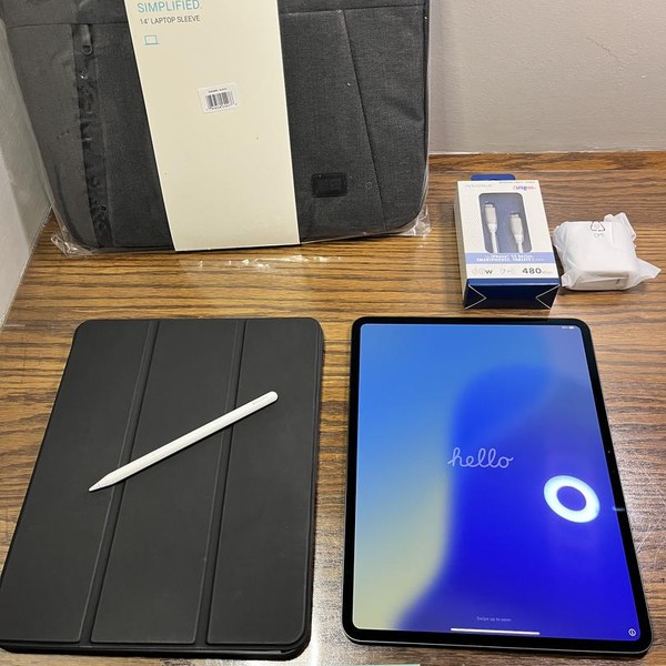 Apple iPad Pro 13 inch (M4) 2024 - Wi-Fi, 512 GB, Black, 8 GB, A2925, Standard Glass