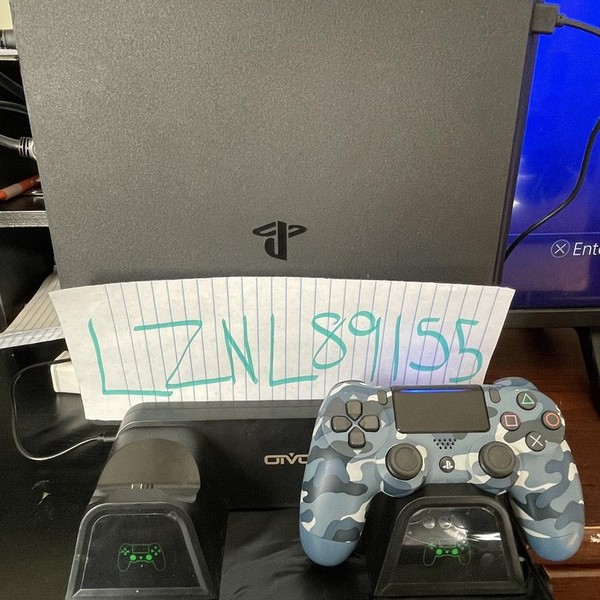 PlayStation 4 Slim - 1 TB, Black