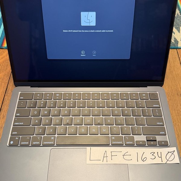 MacBook Air 2024 (M3) - 13 inch - 256 GB, Midnight, 16 GB, Apple M3, 8-core GPU
