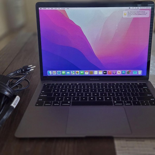 MacBook Air 2018 - 13 inch - 256 GB, Gray, 8 GB, Intel Core i5