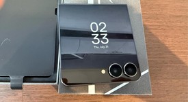 Mint
													Samsung Galaxy Z Flip7 - Unlocked, Jet Black, 512 GB, 12 GB, SM-F766U1, photo 3 of 8