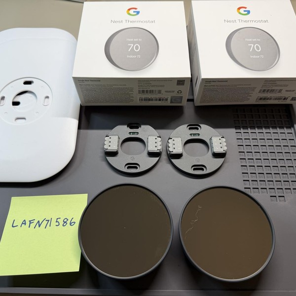 Nest Thermostat 4th Gen - Charcoal