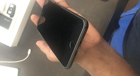 Good
													Apple iPhone 7 Plus - Unlocked, Jet Black, 128 GB, A1661, photo 5 of 9