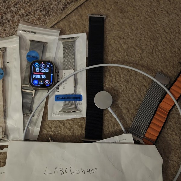 Apple Watch Ultra 49mm - Unlocked, Titanium, A2622