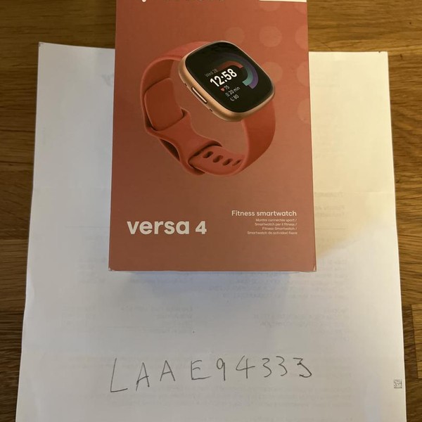 Fitbit Versa 4 - Rose Gold