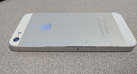 Good
													Apple iPhone 5 - Verizon, White, 16 GB, A1429, photo 5 of 6