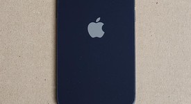 Mint
													Apple iPhone 13 - Unlocked, Midnight, 128 GB, A2482, photo 2 of 6