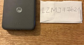 Mint
													Motorola Razr Plus (2024) - Unlocked, Navy Blue, 256 GB, 12 GB, photo 3 of 7