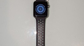 Good
													Apple Watch Series 3 42mm - Gray, A1859, Aluminum - GPS, photo 4 of 4