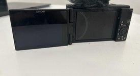 Mint
													Sony ZV-1F - Black, photo 3 of 6