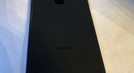 Good
													Apple iPhone Xr - Unlocked, Black, 64 GB, A1984, photo 2 of 6