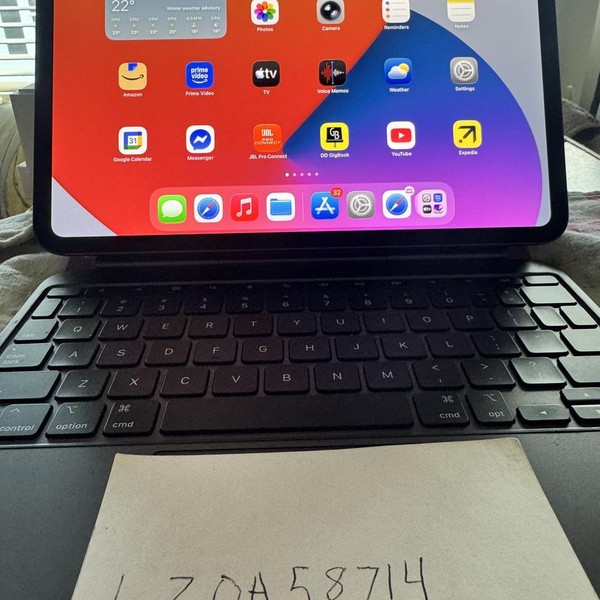 Apple iPad Pro 11 inch (M4) 2024 - Wi-Fi, 256 GB, Black, 8 GB, A2836, Standard Glass