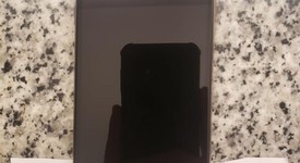 Mint
													Apple iPhone Xs - Unlocked, Gold, 64 GB, A1920, photo 2 of 4
