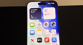 Good
													Apple iPhone 16 Pro Max - Unlocked, White, 512 GB, A3084, photo 3 of 13