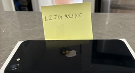 Good
													Apple iPhone SE 3rd Gen 2022 - Unlocked, Midnight, 64 GB, A2595, photo 3 of 6