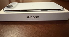 Mint
													Apple iPhone Air - Unlocked, Sky Blue, 256 GB, A3260, photo 5 of 8