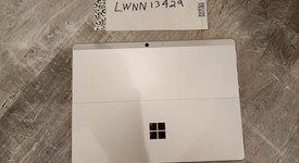 Good
													Microsoft Surface Pro X - SQ1, Platinum, 128 GB, 8 GB, Wi-Fi Only, photo 4 of 11