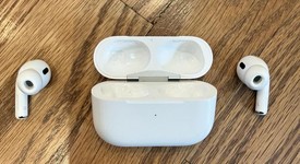 Used
													Apple AirPods Pro 2 - USB-C, photo 3 of 8