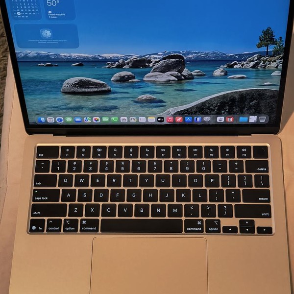 MacBook Air 2025 (M4) - 13 inch - 256 GB, Starlight, 16 GB, Apple M4