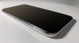 Good
													Apple iPhone Xs - Unlocked, Silver, 256 GB, A1920, photo 2 of 9