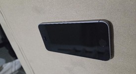 Mint
													Apple iPhone SE 1st Gen 2016 - Unlocked, Grey, 128 GB, A1723, photo 3 of 10