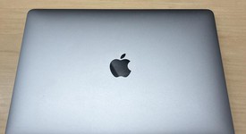 Good
													MacBook Pro 2018 (With Touch Bar) - 13" - I5, Gray, 256 GB, 16 GB, photo 4 of 8