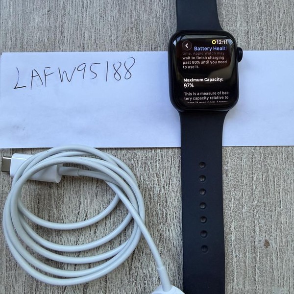 Apple Watch SE (2nd Gen) 40mm - Midnight, A2722 - GPS, Aluminum
