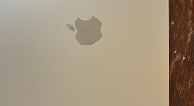 Good
													MacBook Air 2025 (M4) - 15" - Apple M4, Starlight, 256 GB, 16 GB, photo 1 of 10