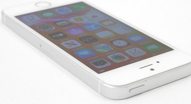 Good
													Apple iPhone SE 1st Gen 2016 - AT&T, Silver, 32 GB, A1662, photo 4 of 9