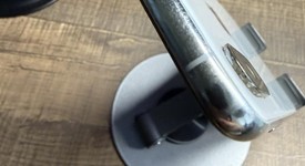 Good
													Apple iPhone Xs - Unlocked Non-US, Silver, 256 GB, A2097, photo 3 of 7