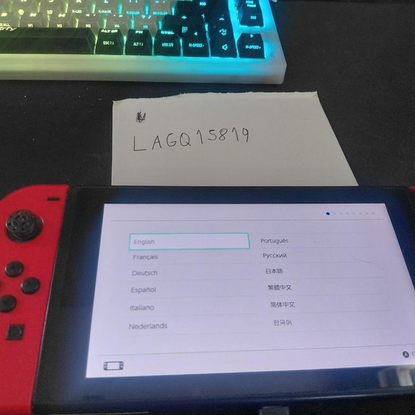 Nintendo Switch - 32 GB, Red