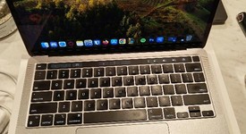 Good
													MacBook Pro 2020 - 13" - Apple M1, Gray, 256 GB, 8 GB, photo 2 of 5