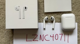 Used
													Apple AirPods 2nd Gen - Wireless Case, photo 1 of 18