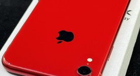 Mint
													Apple iPhone Xr - Unlocked, Red, 64 GB, A1984, photo 2 of 4