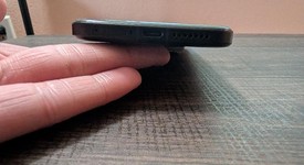 Mint
													Xiaomi 15 Ultra - Unlocked Non-US, Black, 512 GB, 16 GB, photo 4 of 17