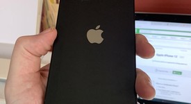 Good
													Apple iPhone 12 - Unlocked, Black, 64 GB, A2172, photo 2 of 7
