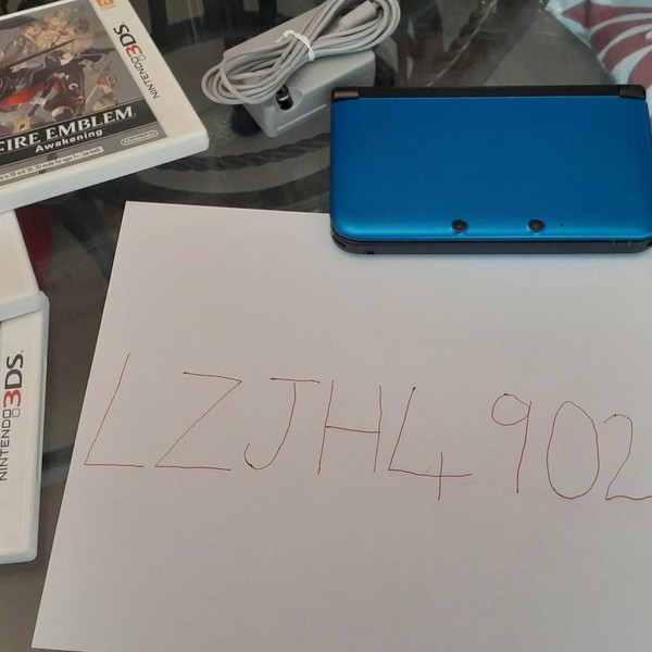 Nintendo 3DS XL - Blue, 1 GB