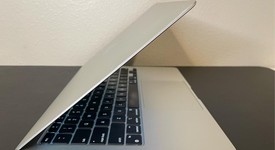 Good
													MacBook Air 2020 - 13" - Apple M1, Silver, 256 GB, 8 GB, photo 3 of 7