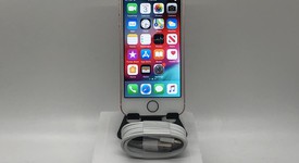 Good
													Apple iPhone SE 1st Gen 2016 - Unlocked, Rose Gold, 32 GB, A1662, photo 1 of 10