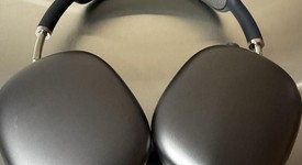 Used
													Apple AirPods Max - Gray, photo 1 of 7