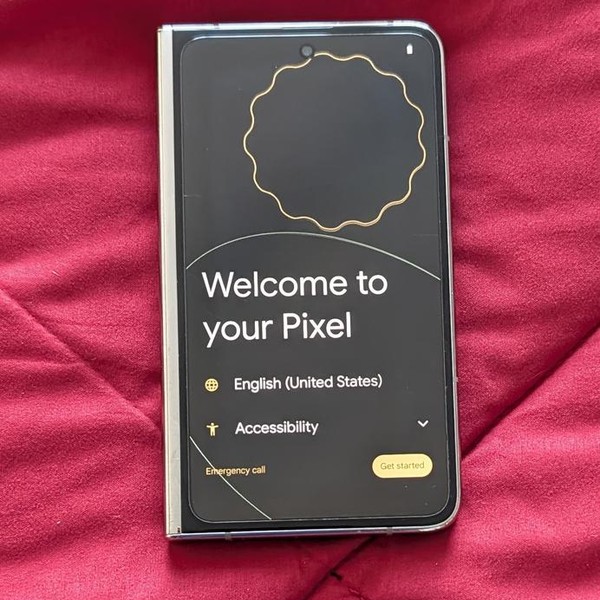 Google Pixel Fold - Unlocked, 256 GB, Porcelain, 12 GB, G9FPL